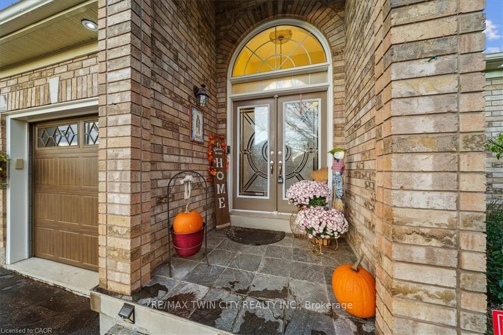52 Mistycreek Crescent, Brampton, ON, L7A 3E8 photo 2