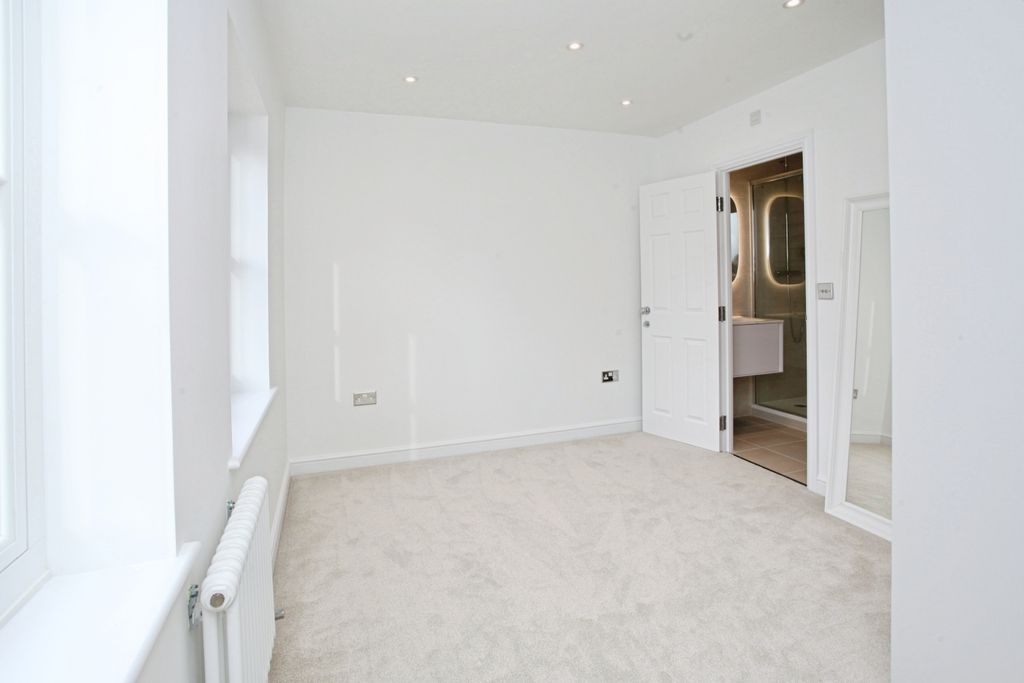 Additional image 45 of 5 bed detached house for saleMons Close, Newport NP20