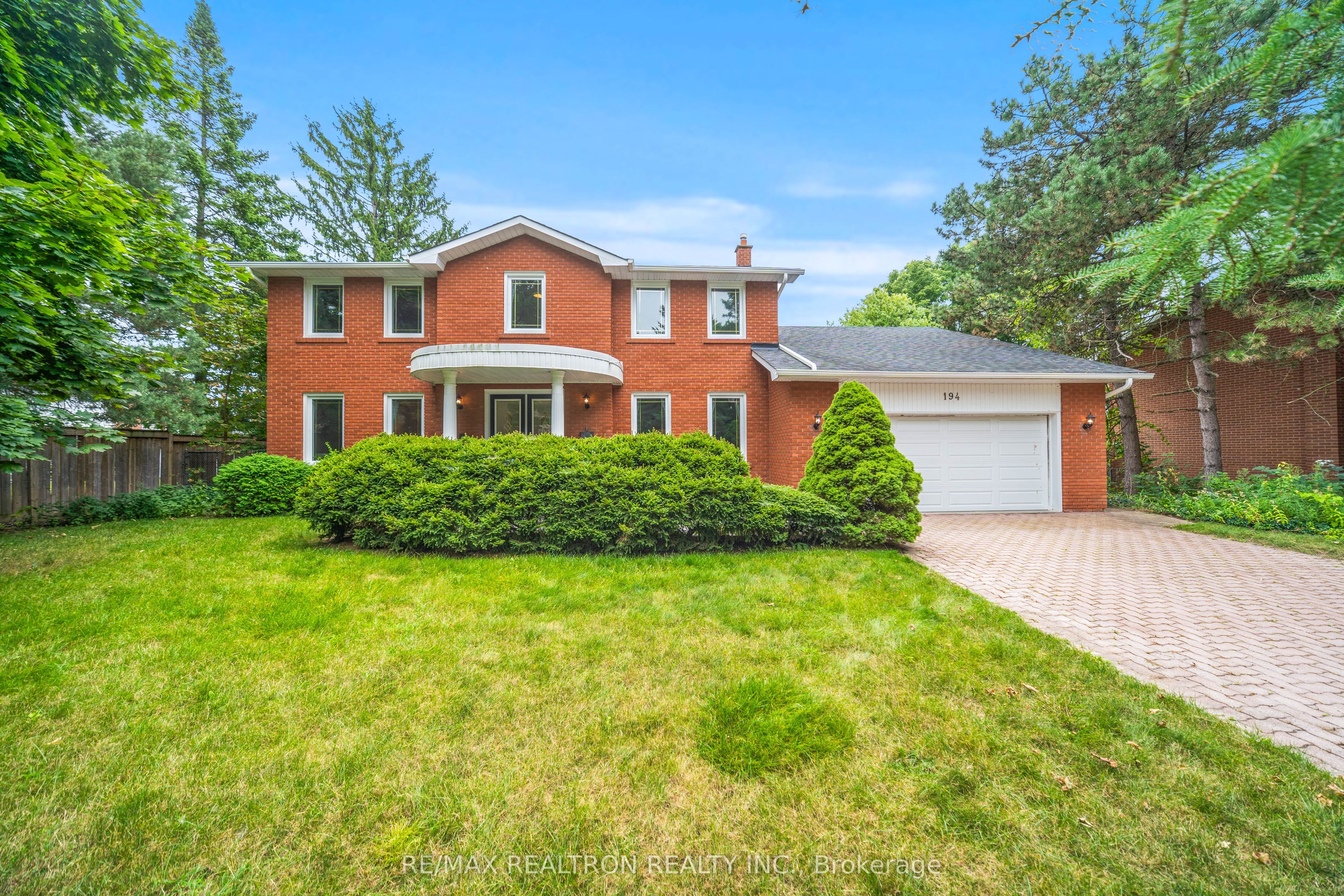 Additional image 2 of 194 Glenada Court, Richmond Hill, ON, L4C 5M7