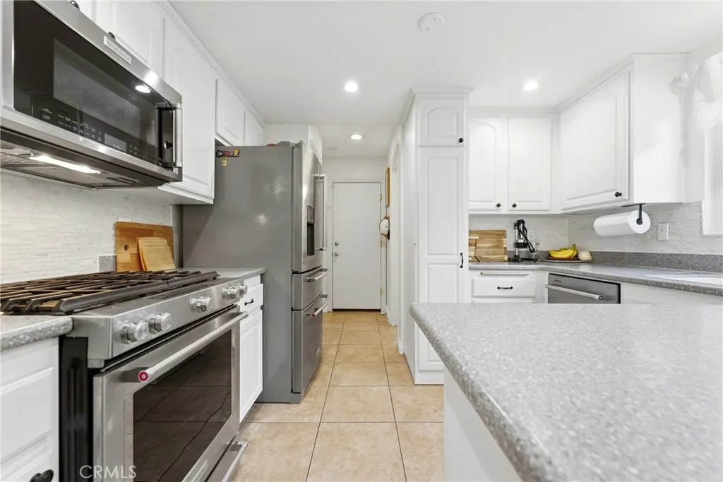 Additional image 12 of 2354 Fan Palm Dr, Corona, CA 92879