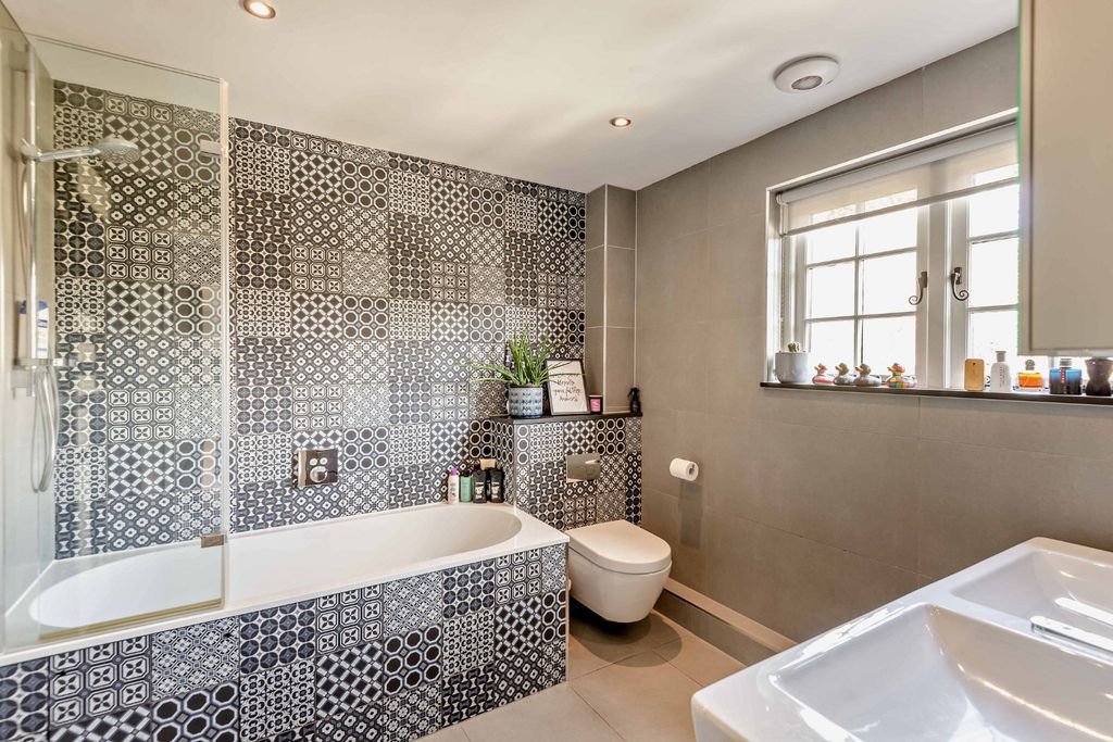 Additional image 11 of 8 bed detached house for saleWells Lane, Ascot, Berkshire SL5