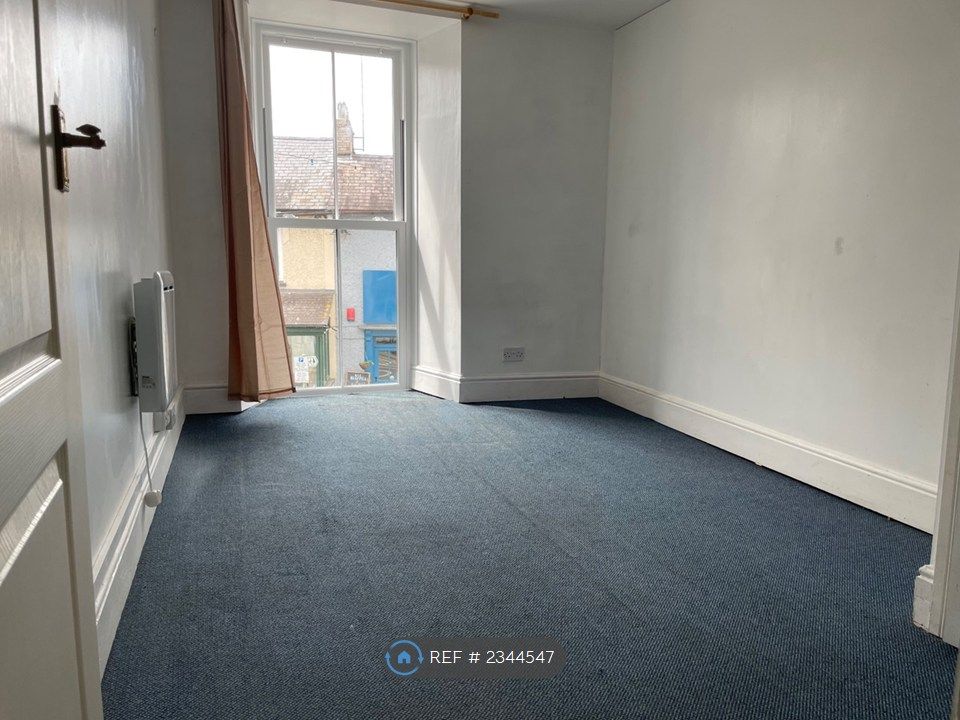 Additional image 5 of 3 bed flat to rentBridge Street, Newcastle Emlyn SA38