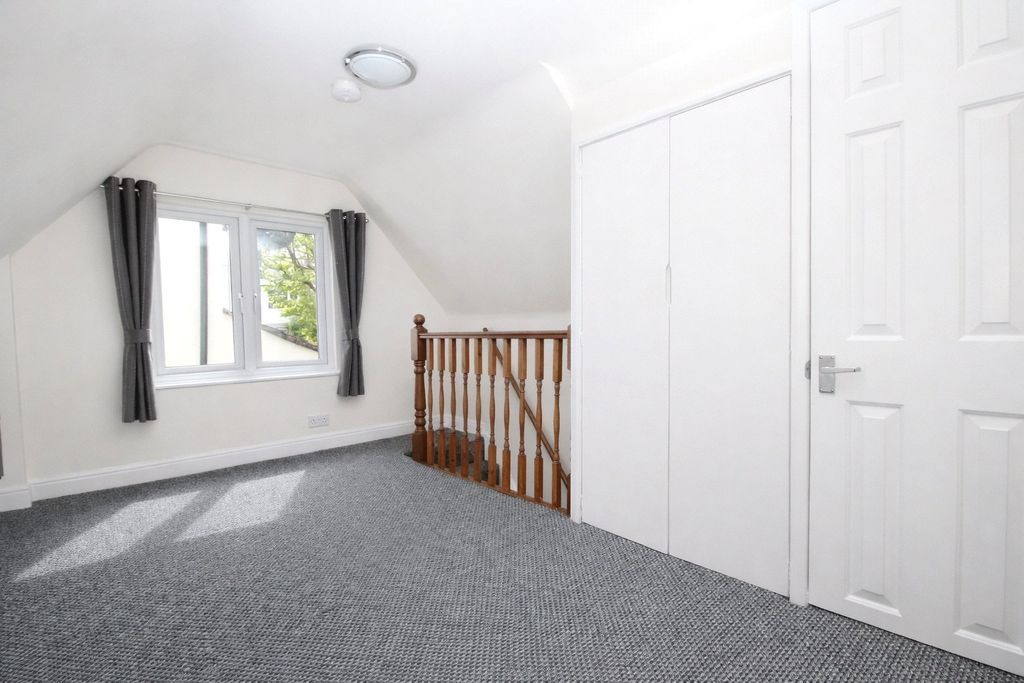 Additional image 5 of 1 bed detached house to rentButts Road, Alton, Hampshire GU34