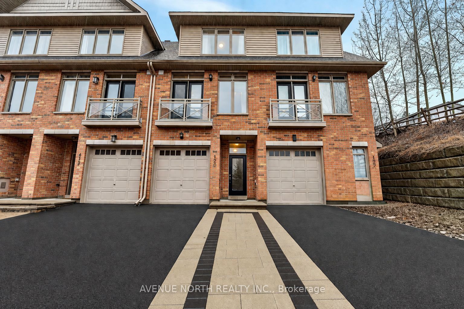 120 Lionel Private, Ottawa, ON, K4A 0X1