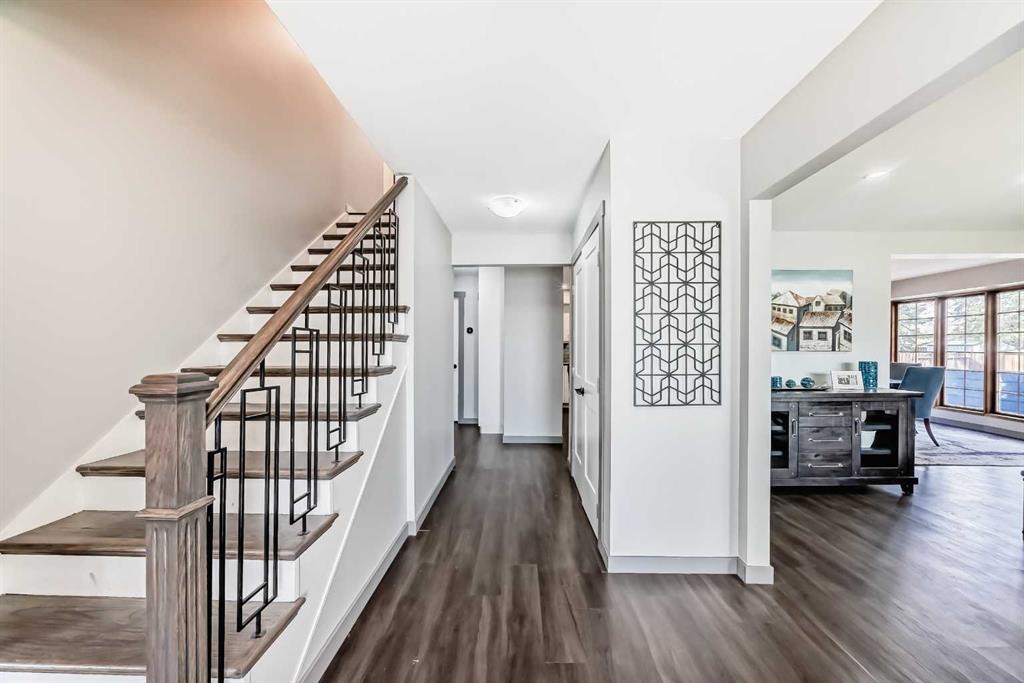 Additional image 3 of 5512 Dalwood Way NW, Calgary, AB, T3A 1S7