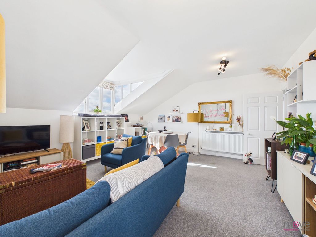 Additional image 6 of 2 bed flat for salePittville Crescent, Cheltenham GL52
