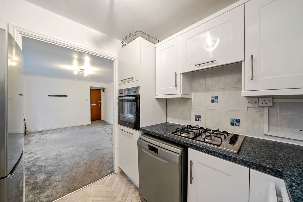 Additional image 8 of 1 bed flat for saleHigh Street, Harrogate HG2