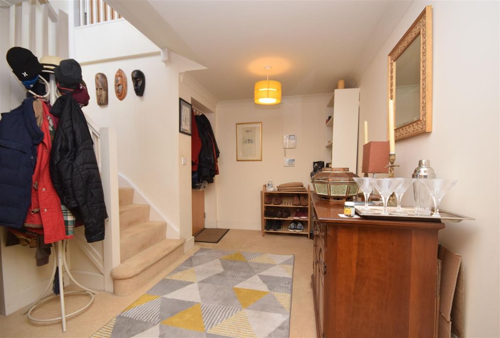 Additional image 11 of 2 bed flat to rentRouen Road, Norwich NR1