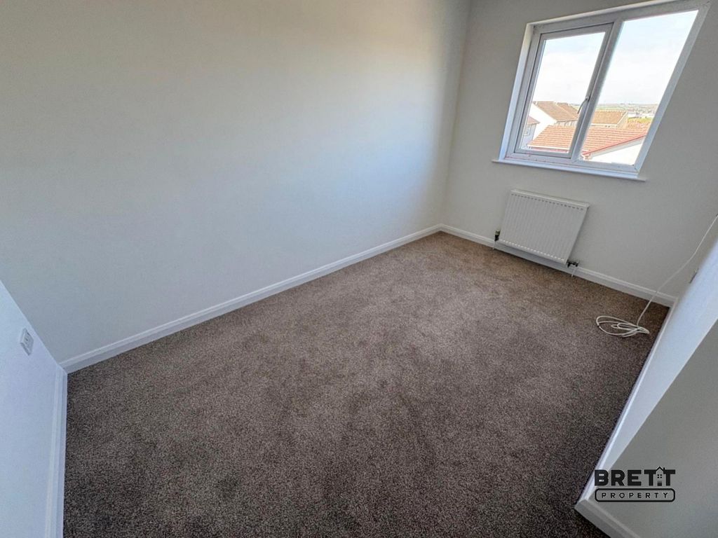 Additional image 5 of 3 bed semi-detached house to rent2 Finch Close, Pembroke Dock, Pembrokeshire. SA72