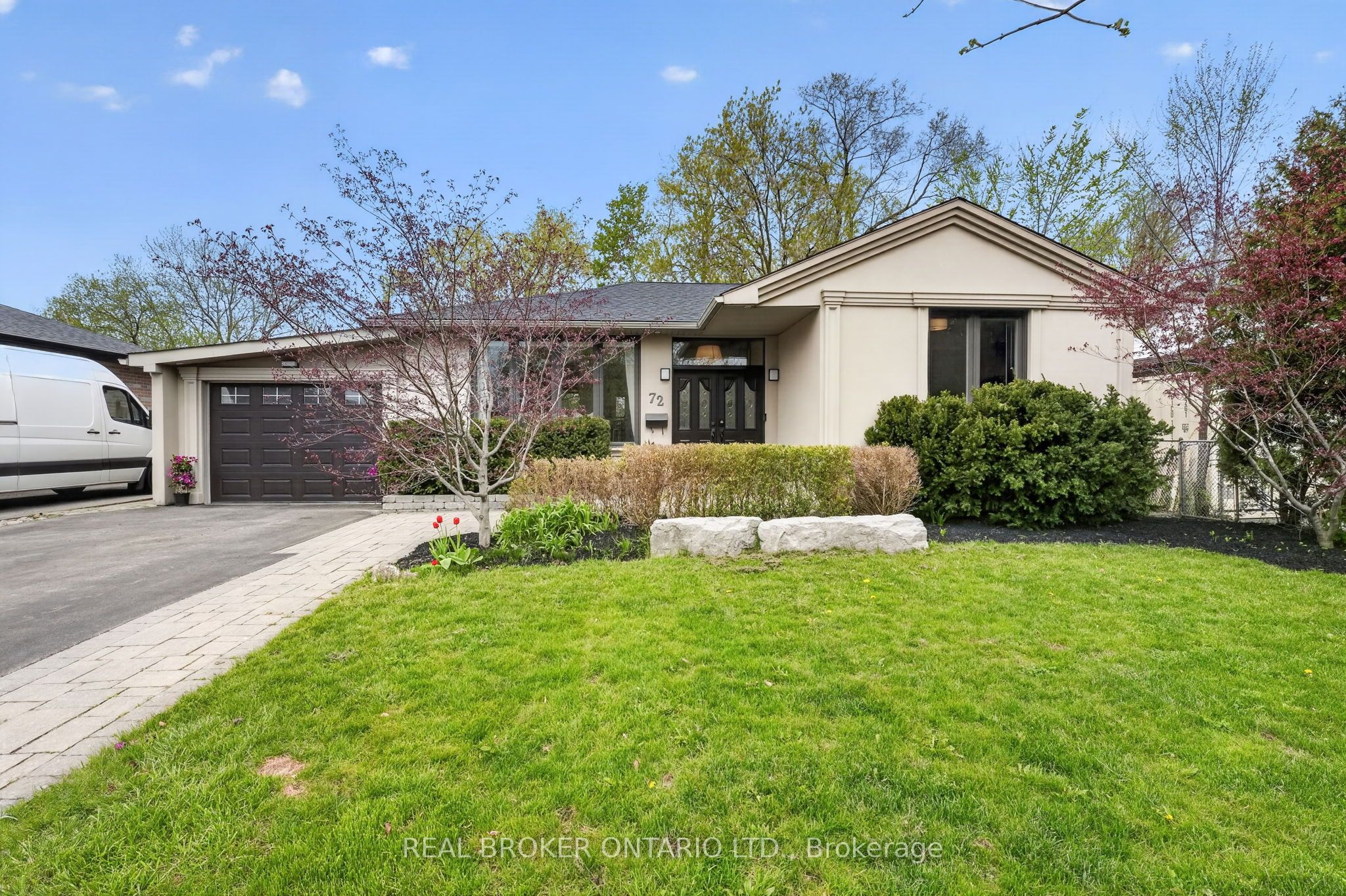 72 Morgon Avenue, Mississauga, ON, L5M 2A5
