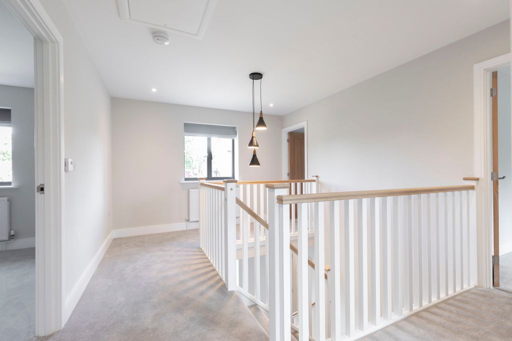 Additional image 7 of 4 bed detached house to rentBlacksmith Lane, Cheltenham GL52