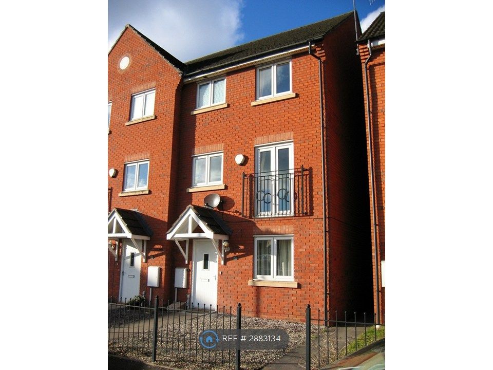 4 bed end terrace house to rentMichael Tippett Drive, Worcester WR4