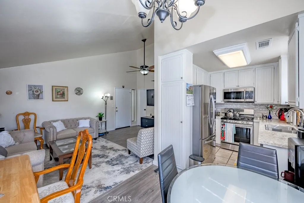 Additional image 33 of 27919 Sarabande Ln Unit 422, Canyon Country, CA 91387