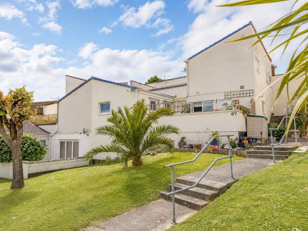2 bed flat for saleAshcombe Gardens, Milton BS23