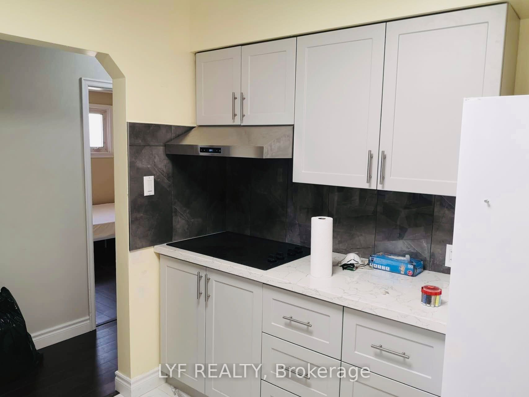 Additional image 6 of RM A-22 Ivordale Crescent, Toronto, ON, M1R 2W6