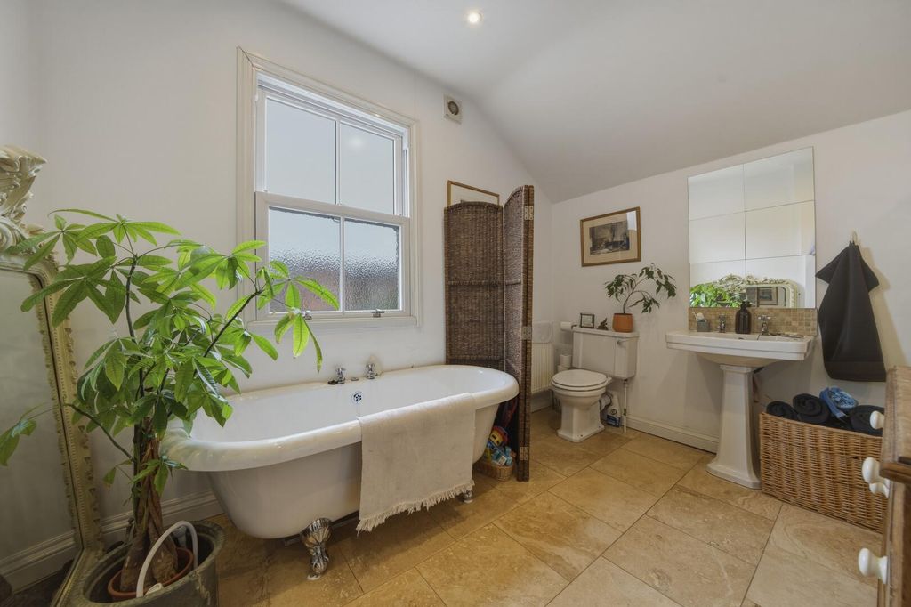 Additional image 10 of 4 bed semi-detached house for saleHighfield Road, West Bridgford, Nottingham NG2