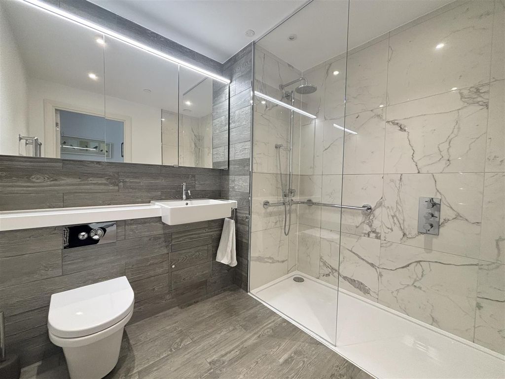 Additional image 6 of 2 bed flat for saleAlderley Road, Wilmslow SK9