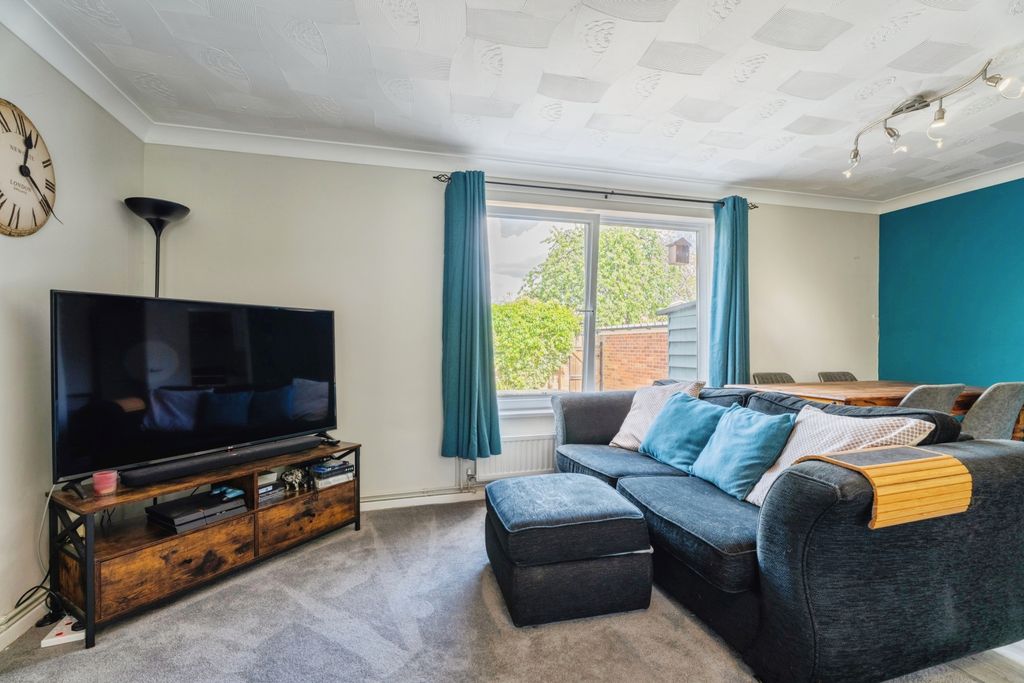 Additional image 3 of 3 bed terraced house for saleYork Close, Bury St. Edmunds IP33