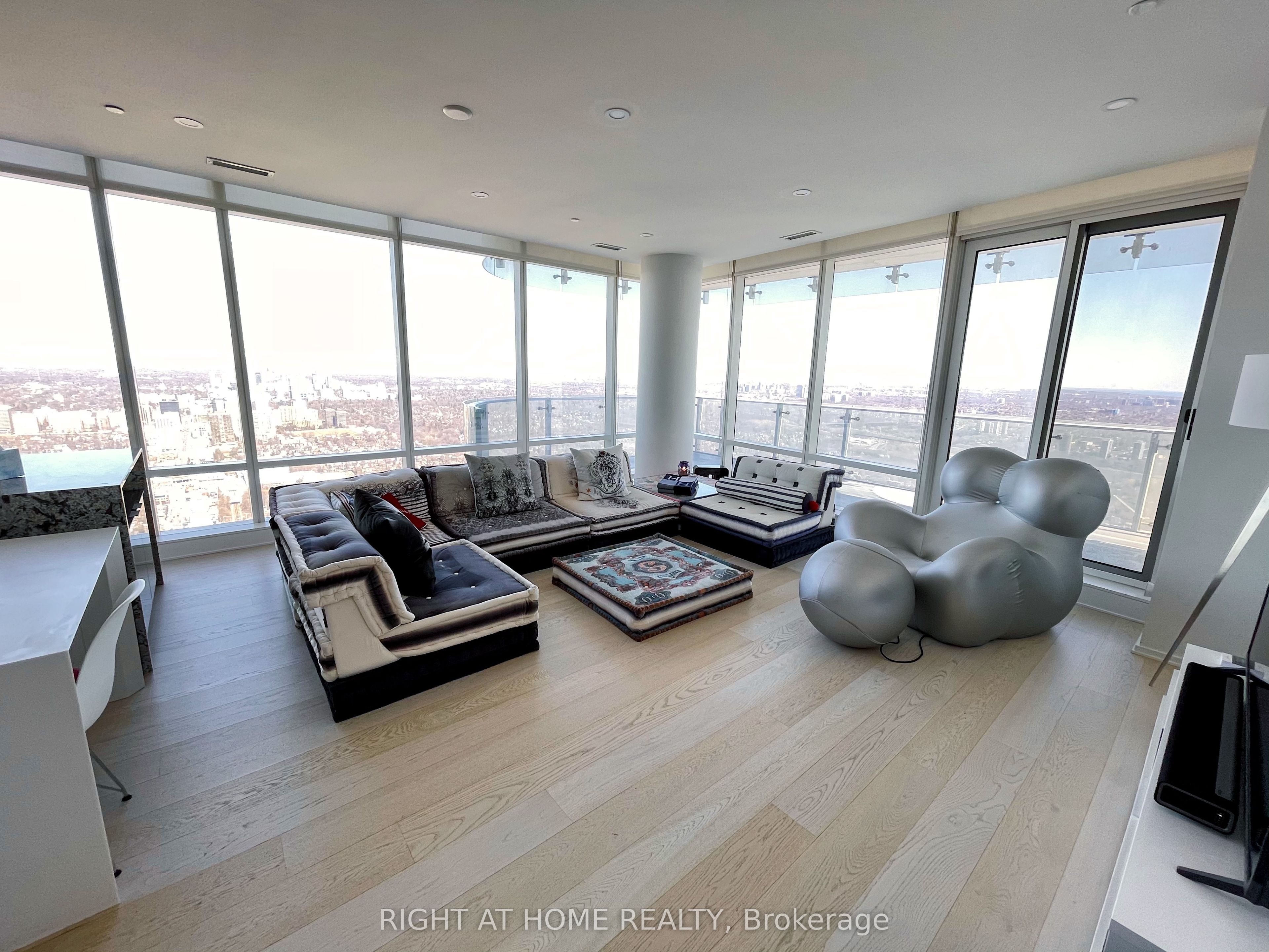 Additional image 4 of 7401-1 Bloor Street E, Toronto, ON, M4W 1A9