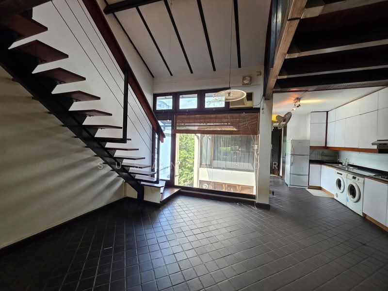 Emerald Hill Road photo 2