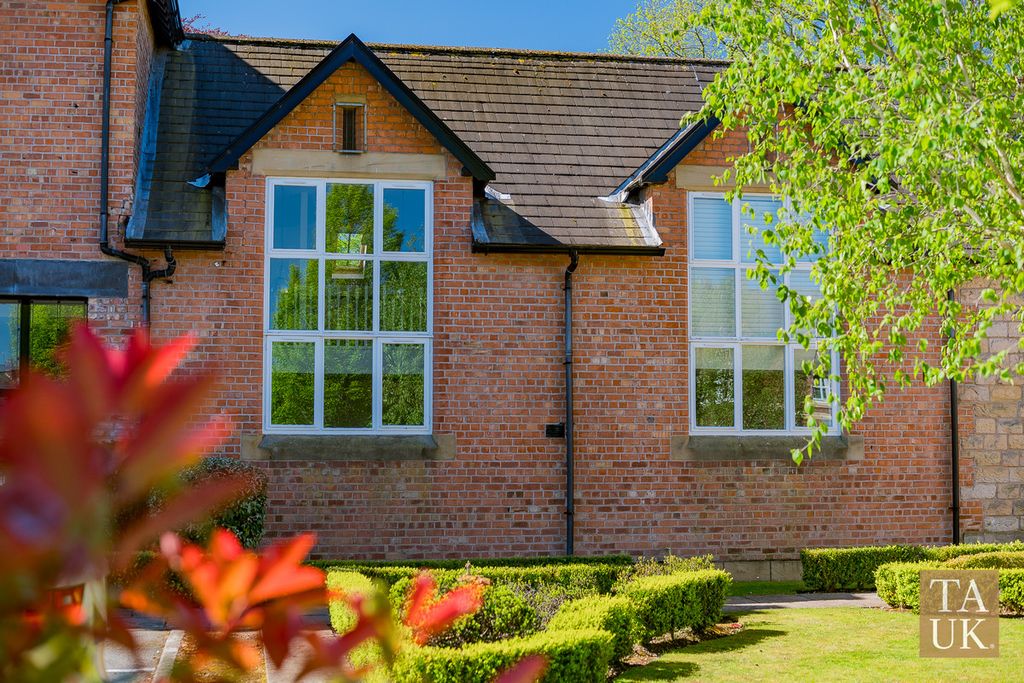 Additional image 25 of 3 bed flat for saleGrammar School Court, Ormskirk L39