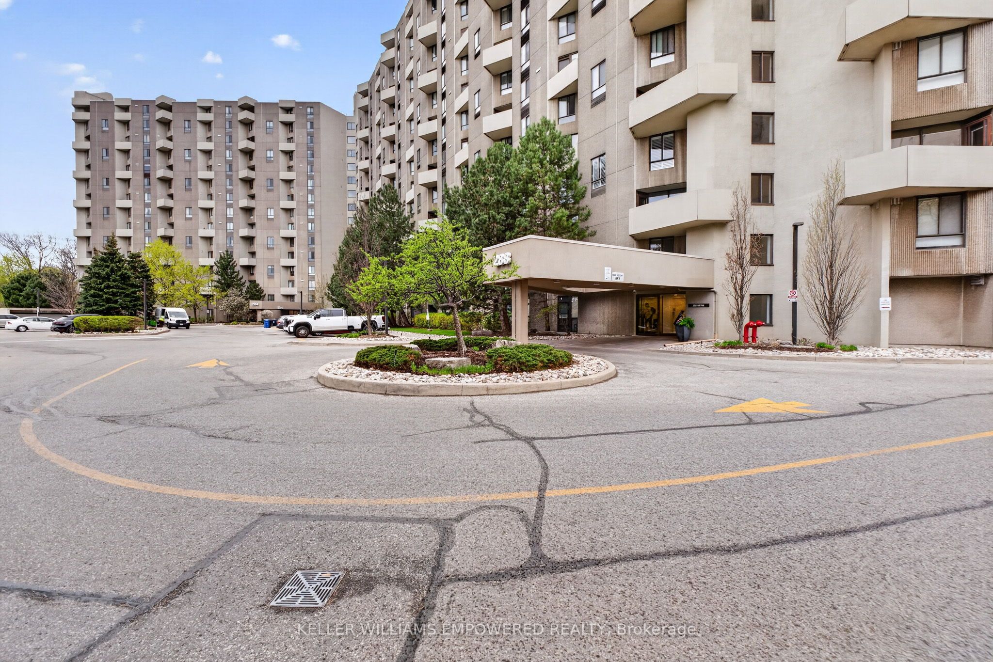 Additional image 2 of C2-284 Mill Road, Toronto, ON, M9C 4W6
