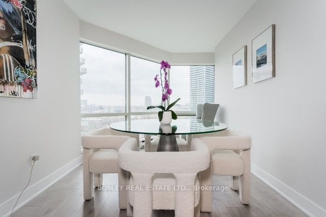 Additional image 4 of 2219-1001 Bay Street, Toronto, ON, M5S 3A6