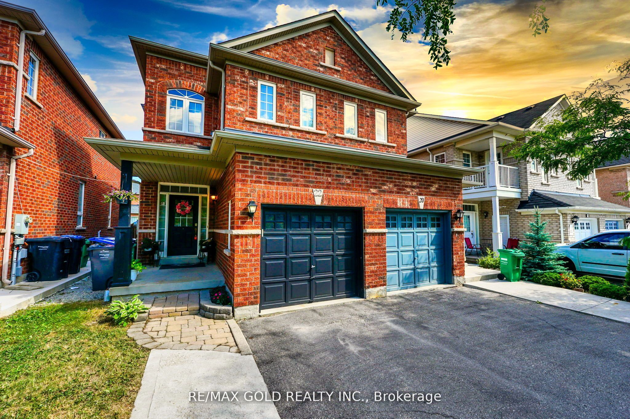 22 Nathaniel Crescent, Brampton, ON, L6Y 5M5