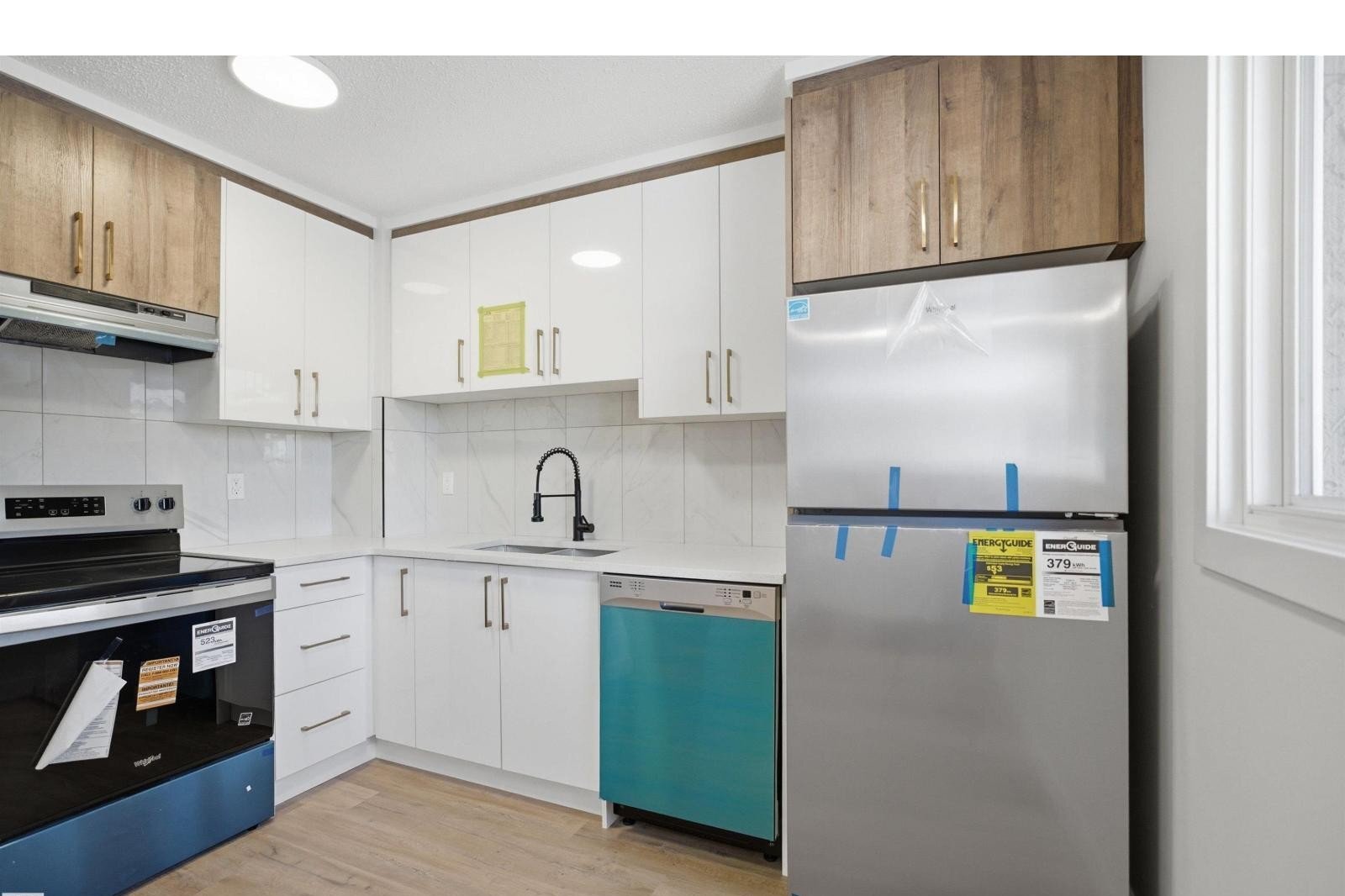 Additional image 8 of 1706 37 Street NW, Edmonton, AB, T6L2R7