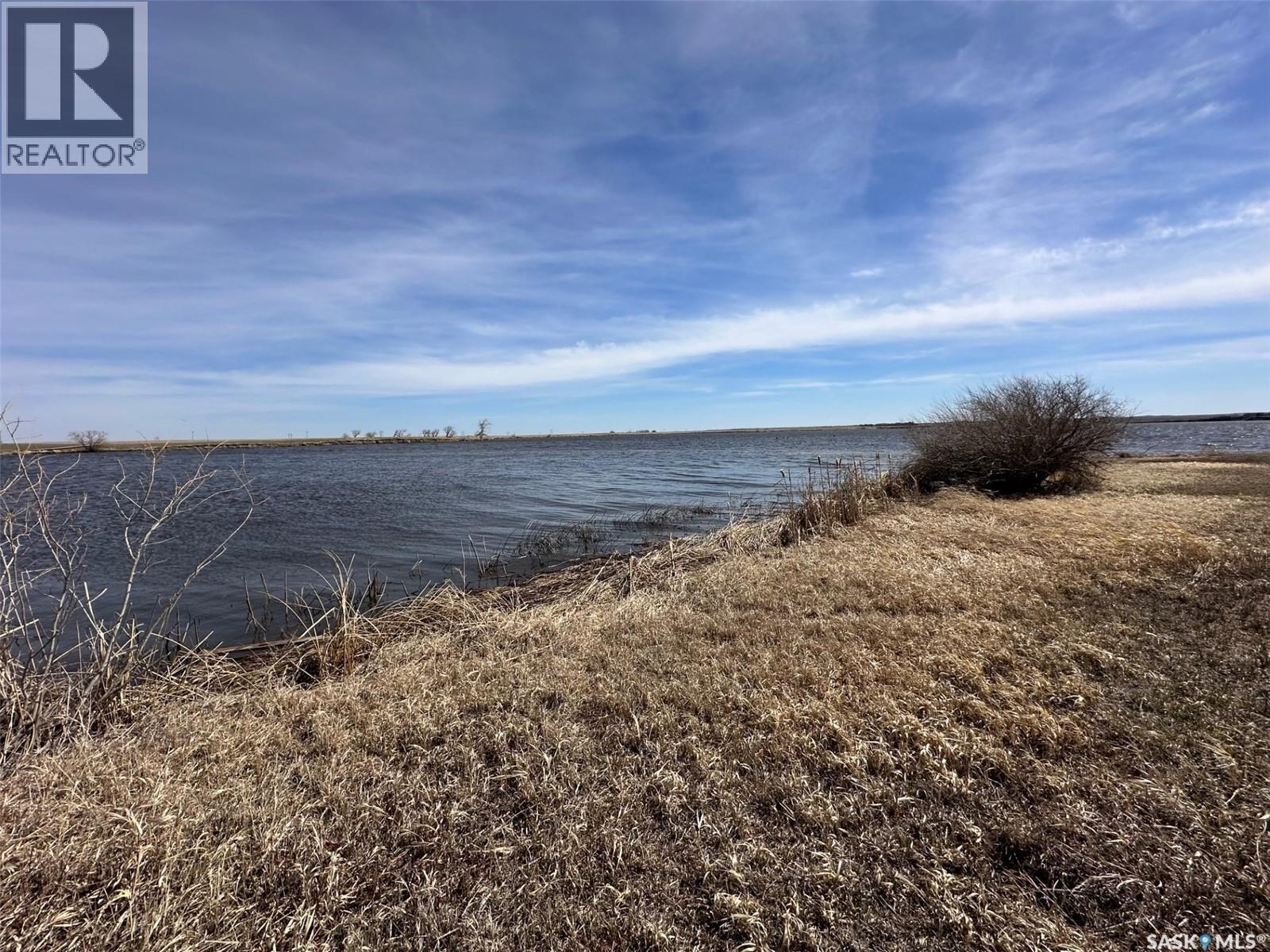 21 Lakeshore DRIVE