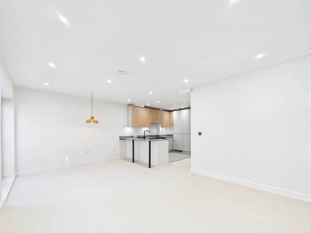 Additional image 6 of 4 bed flat to rentCoytes Gardens, Ipswich, Suffolk IP1