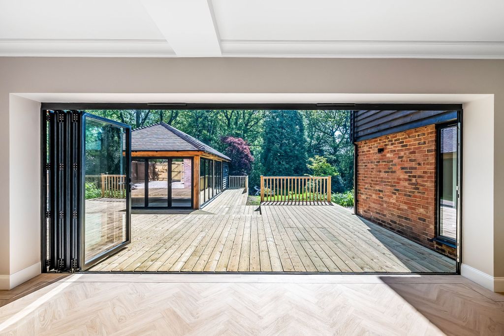 Additional image 15 of 4 bed detached house to rentShovelstrode Lodge, Shovelstrode Lane, East Grinstead RH19