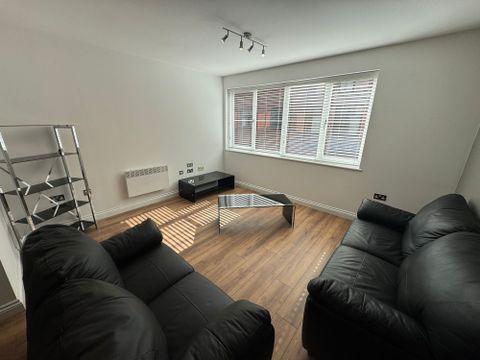 Mint Drive, Hockley B18