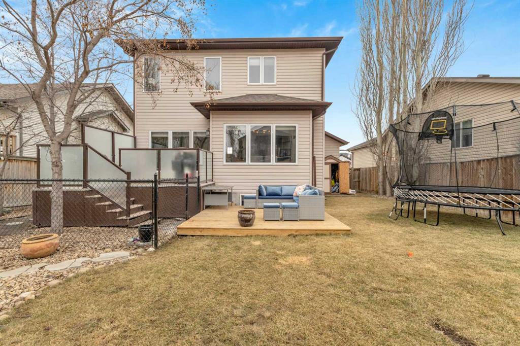 Additional image 2 of 132 Ingle Close, Red Deer, AB, T4R 3S2