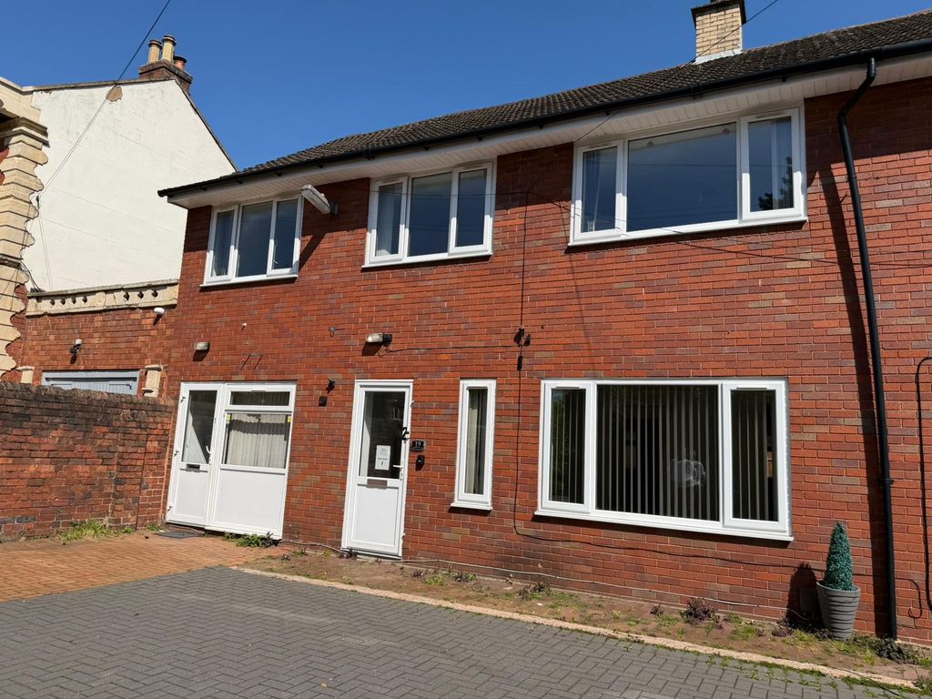 Additional image 4 of 8 bed flat to rentComberton Road, Kidderminster DY10
