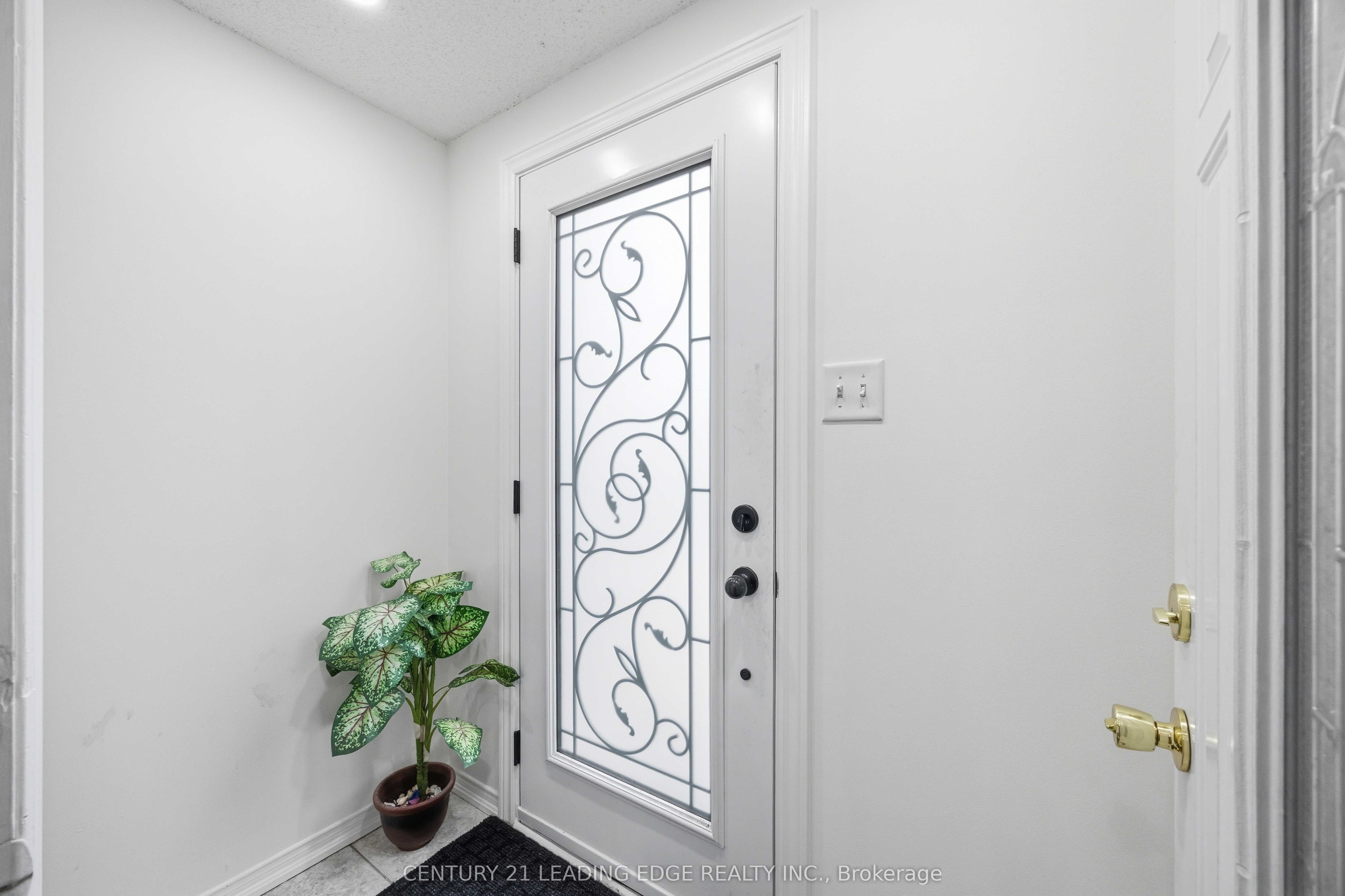 Additional image 4 of 38 Viella Street, Toronto, ON, M6N 5C8