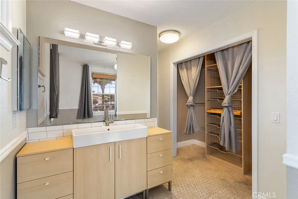 Additional image 12 of 402 S Olive St, Anaheim, CA 92805