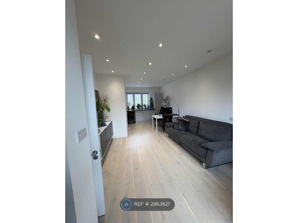 Additional image 5 of 6 bed detached house to rentHartfield Road, Forest Row RH18