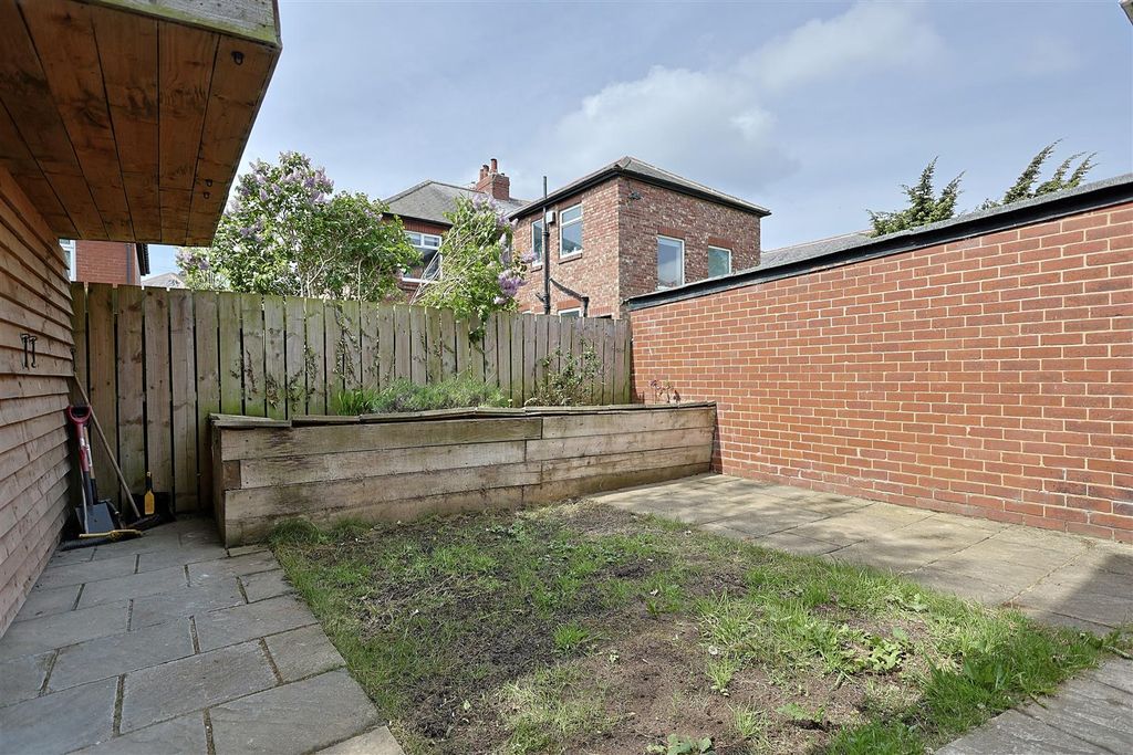 Additional image 20 of 2 bed flat for saleBenfield Road, North Heaton, Newcastle Upon Tyne NE6