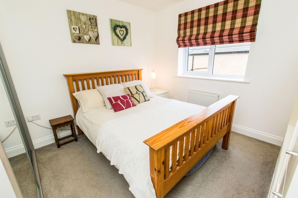 Additional image 7 of 4 bed town house to rentLangton Walk, Stamford PE9