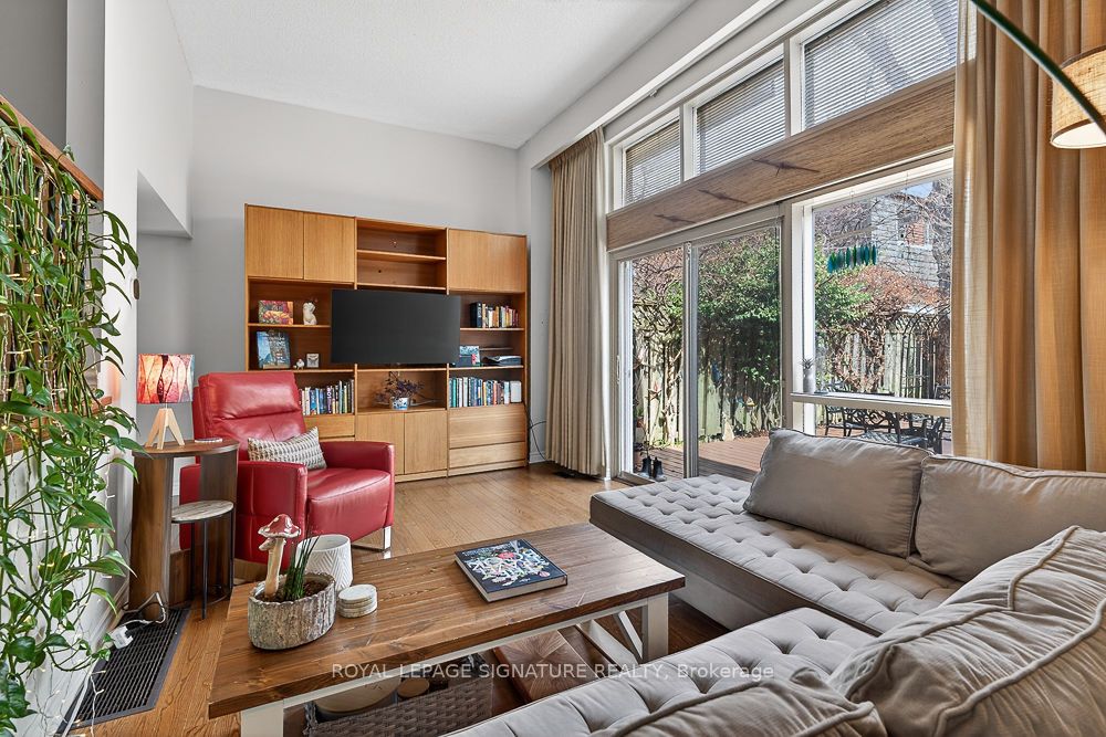 Additional image 6 of 36 Vicora Link Way, Toronto, ON, M3C 1B1