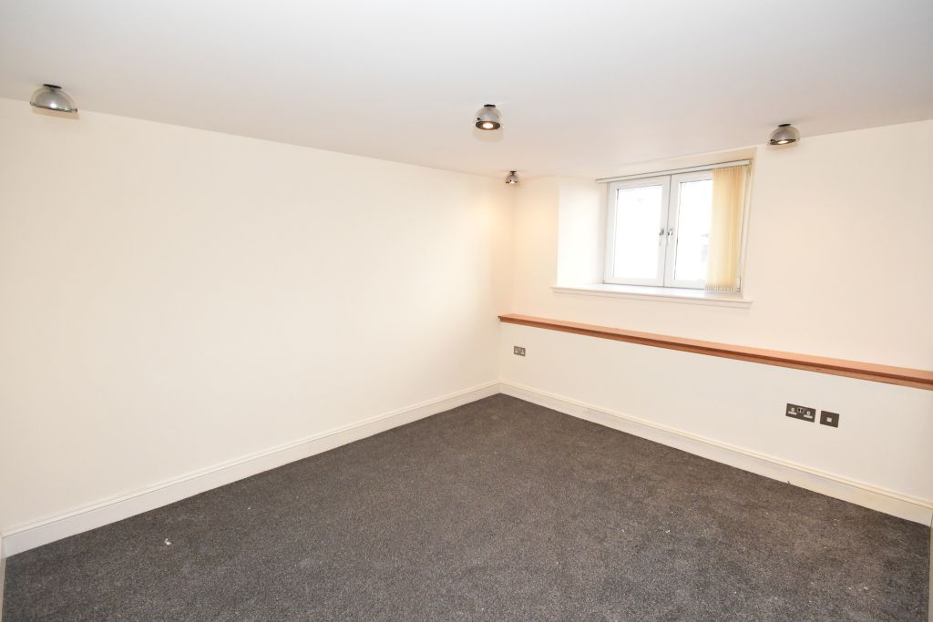 Additional image 2 of 2 bed flat to rentFairfield Road, Inverness IV3