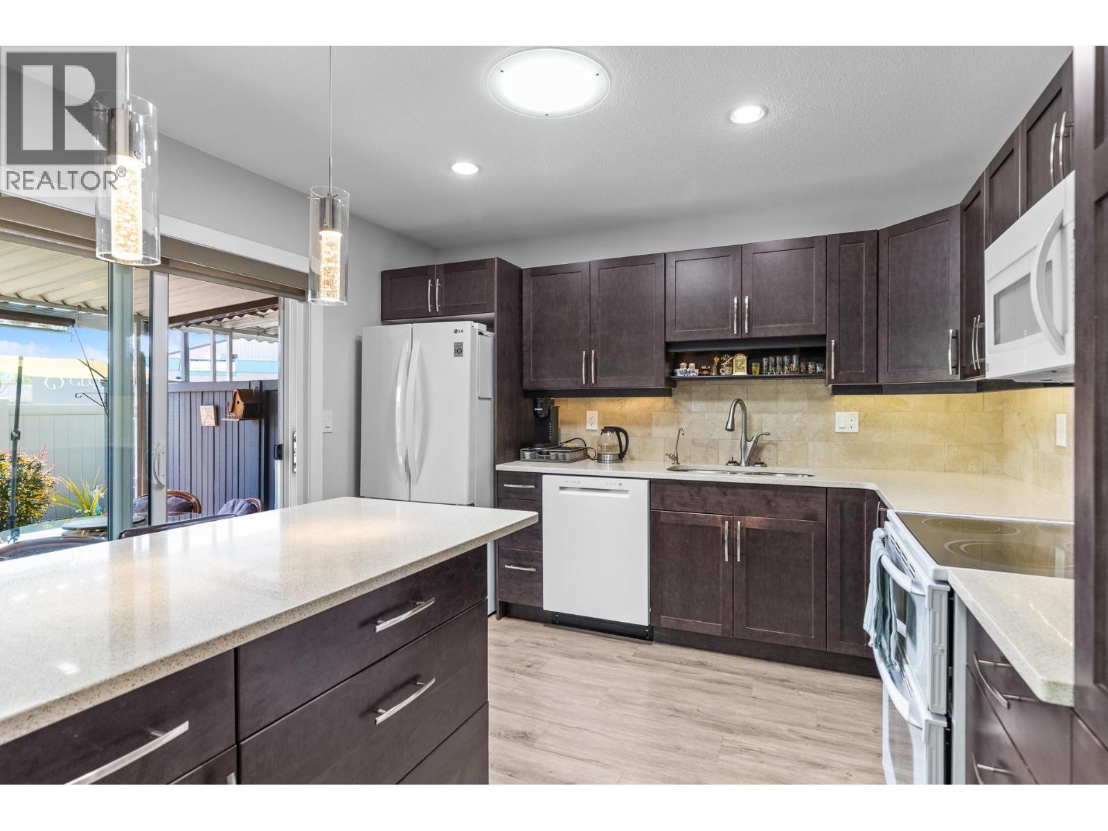 Additional image 3 of 19-1530 Kelglen Crescent, Kelowna, BC, V1Y6K7