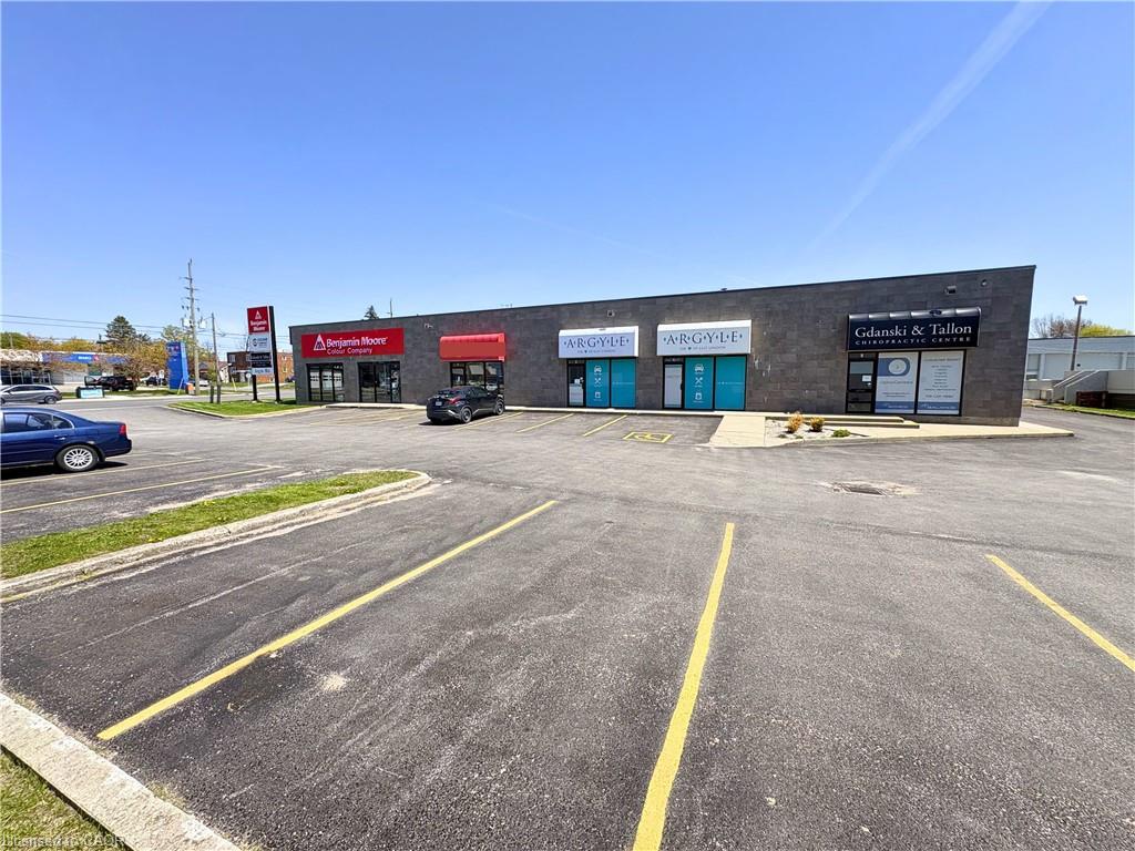 Additional image 3 of 2-1815 Dundas Street, London, ON, N5W 3E6
