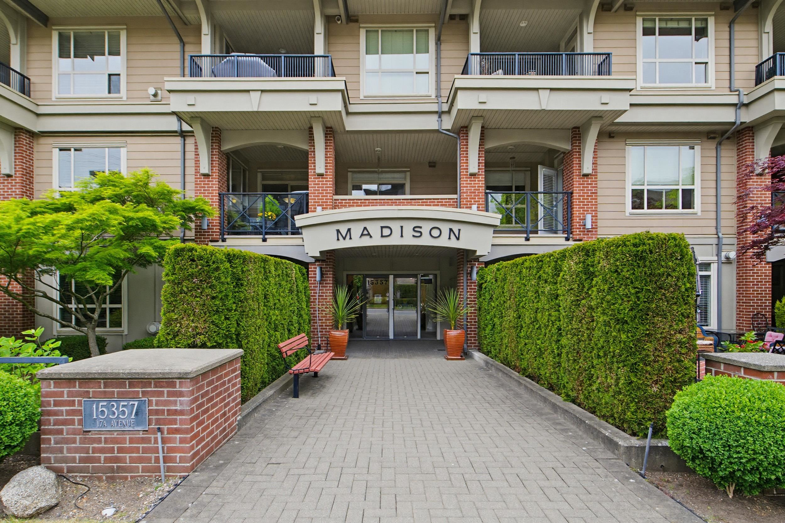 203-15357 17a Avenue, Surrey, BC, V4A 1V4