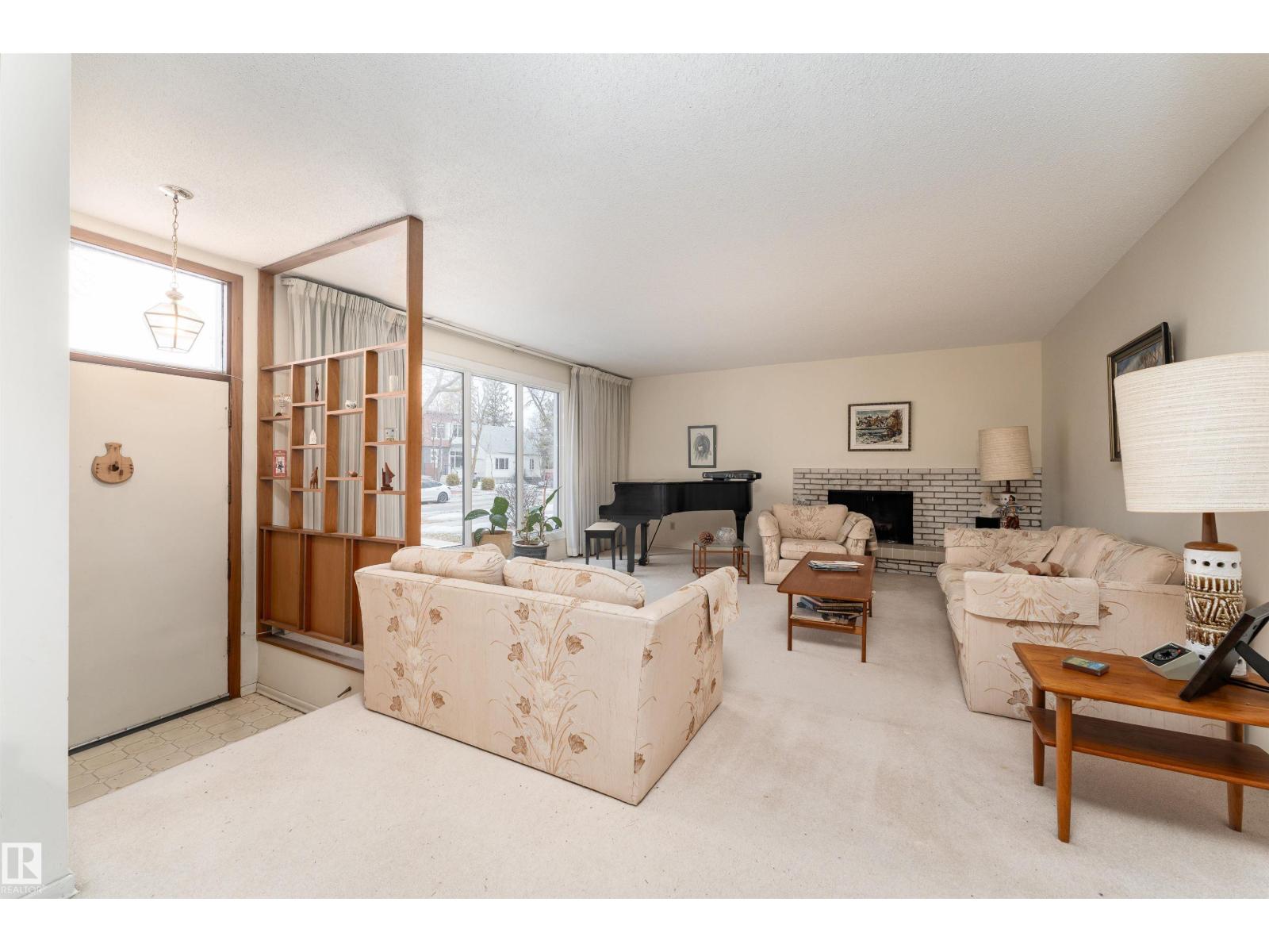 Additional image 3 of 11315 75 Avenue NW, Edmonton, AB, T6G0H6