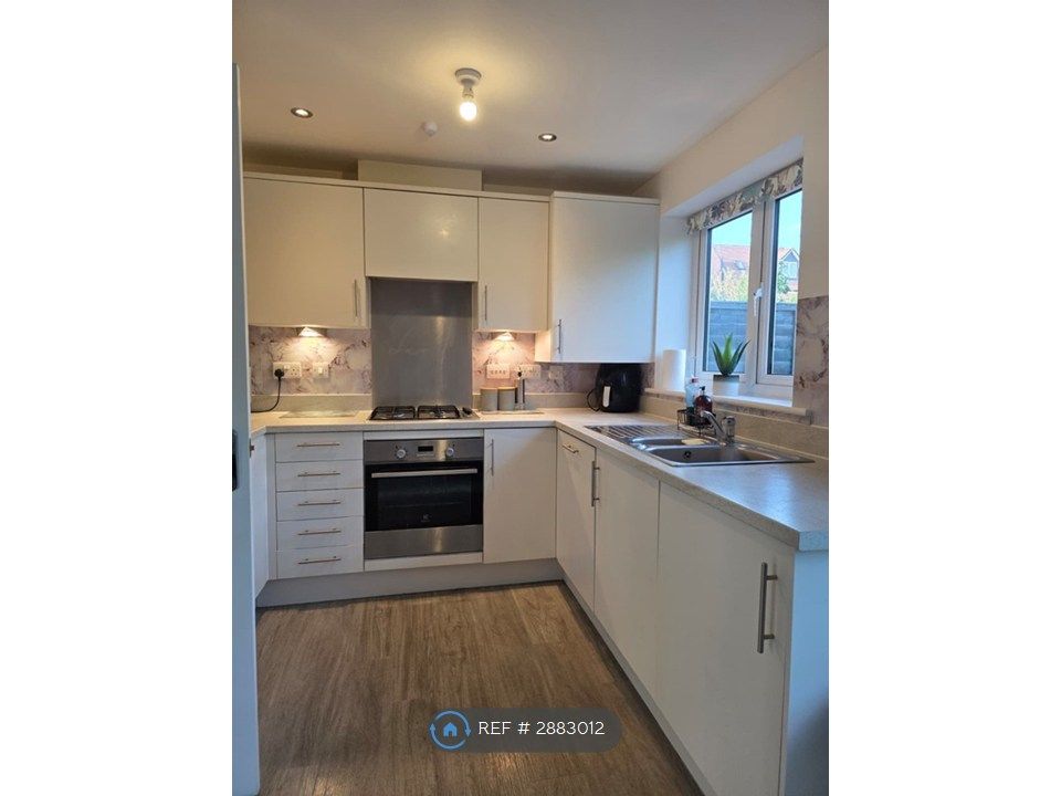 Additional image 3 of 3 bed end terrace house to rentRoger Croft Drive, Thatcham RG19
