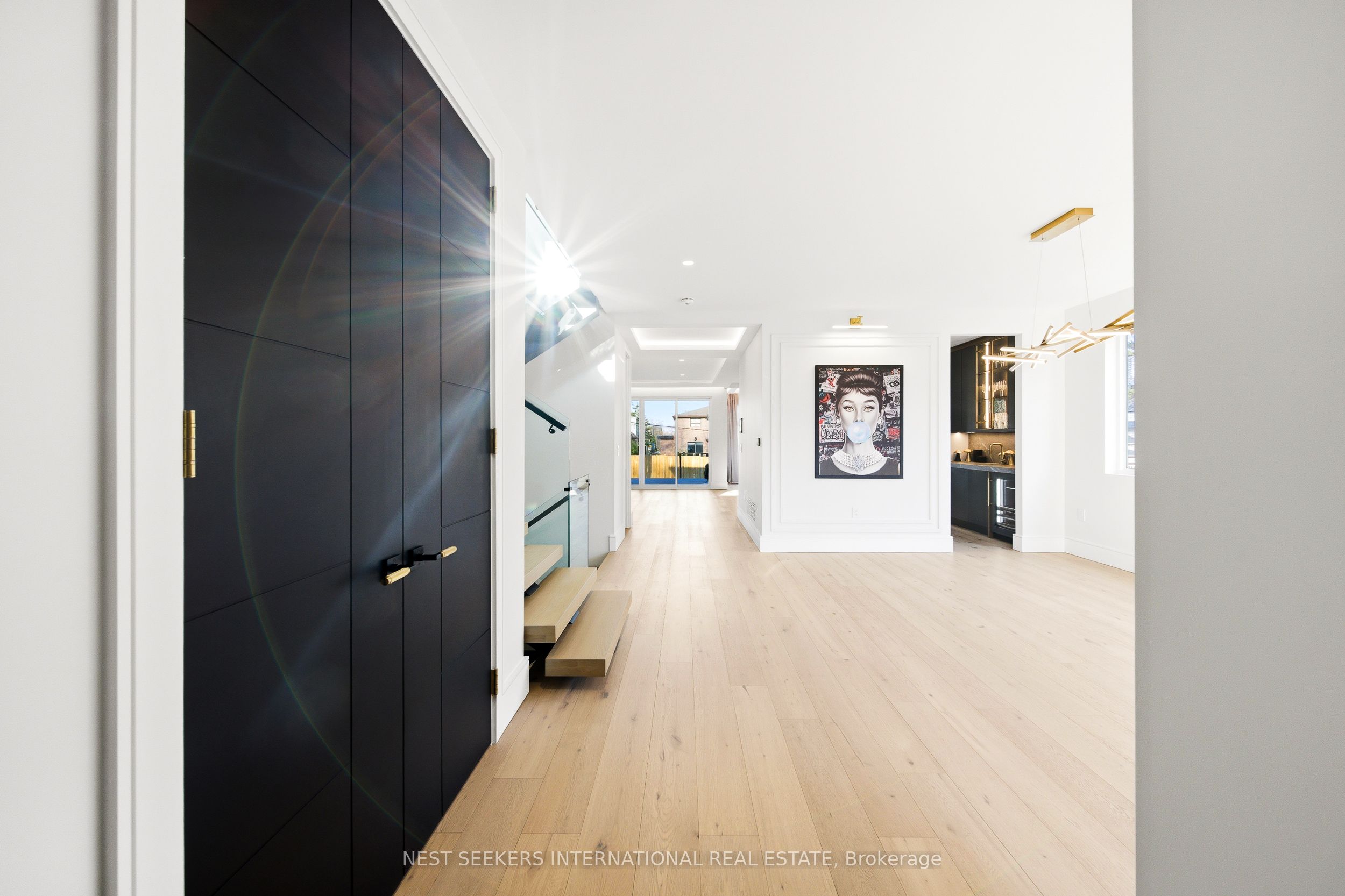 Additional image 4 of 27 Inverleigh Drive, Toronto, ON, M8Y 3E4