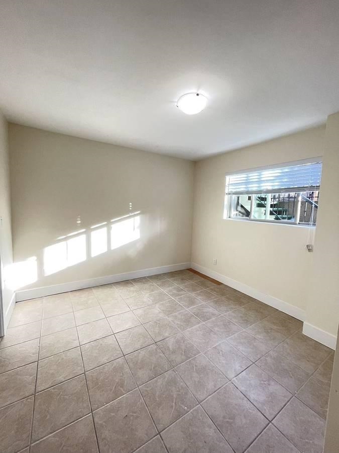 Additional image 3 of 4800 Canada Way, Burnaby, BC, V5G 1L5