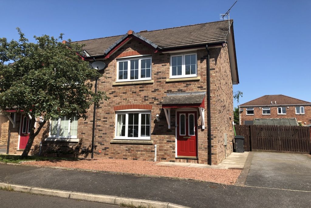 3 bed semi-detached house to rentAsh Grove, Heathhall, Dumfries DG1
